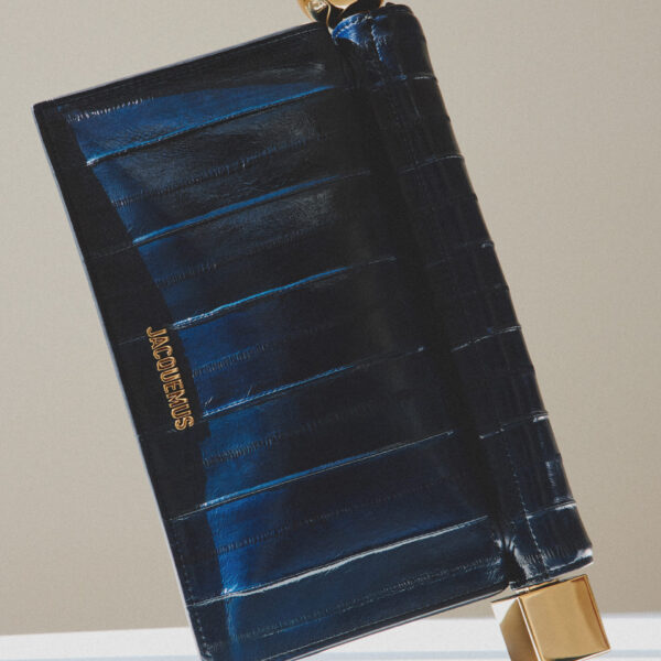 Jacquemus The Rond Carré clutch - Jacquemus Clutch Bags - Le Chiquito Style - Shop at Coveti