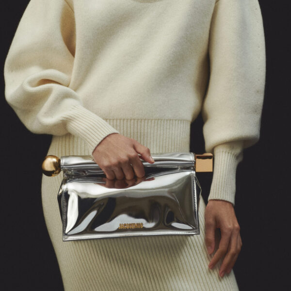 Jacquemus The Rond Carré clutch - Jacquemus Clutch Bags - Le Chiquito Style - Shop at Coveti