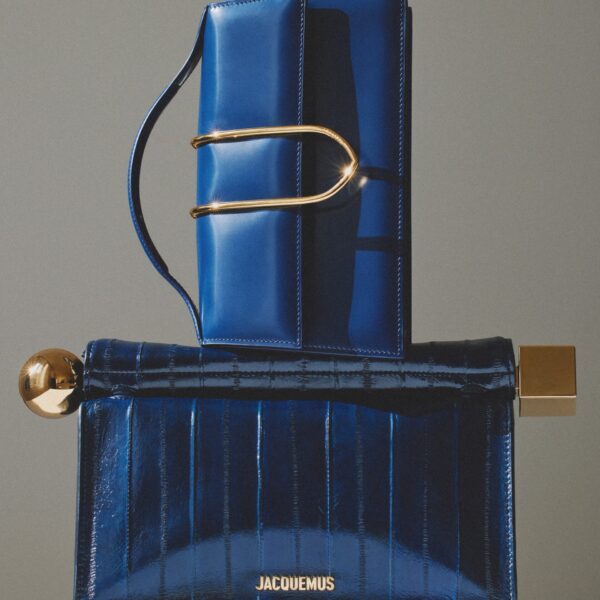 Jacquemus The Rond Carré clutch - Jacquemus Clutch Bags - Le Chiquito Style - Shop at Coveti