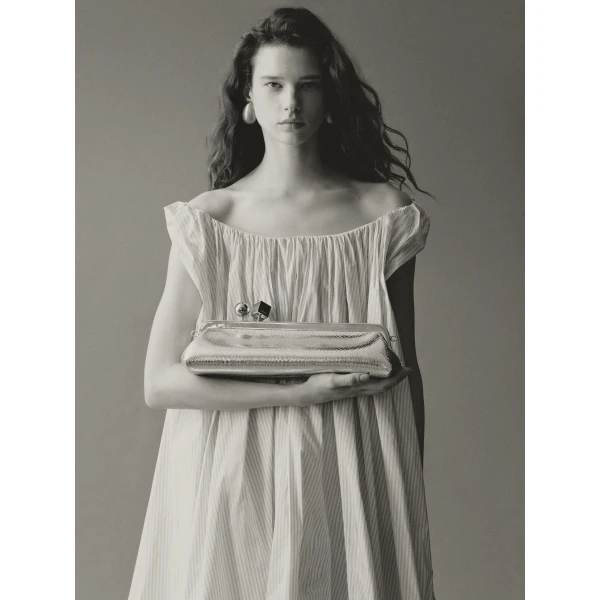 JACQUEMUS The Salon clutch, view 4