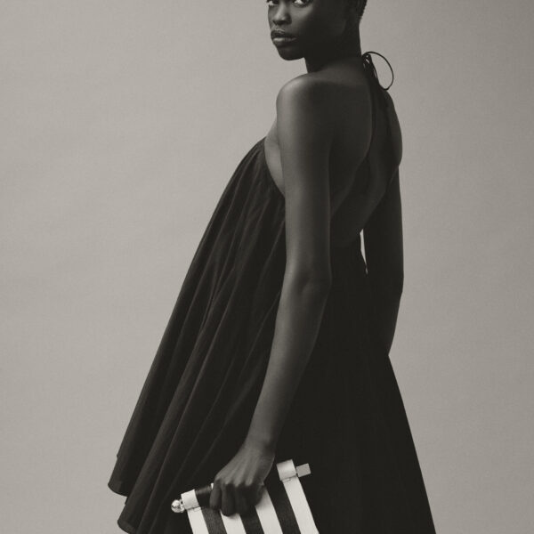 Jacquemus The Small Rond Carré Clutch - Jacquemus Clutch Bags - Le Chiquito Style - Shop at Coveti