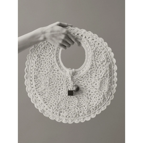 JACQUEMUS The Spiaggia Small Round Bag, view 3