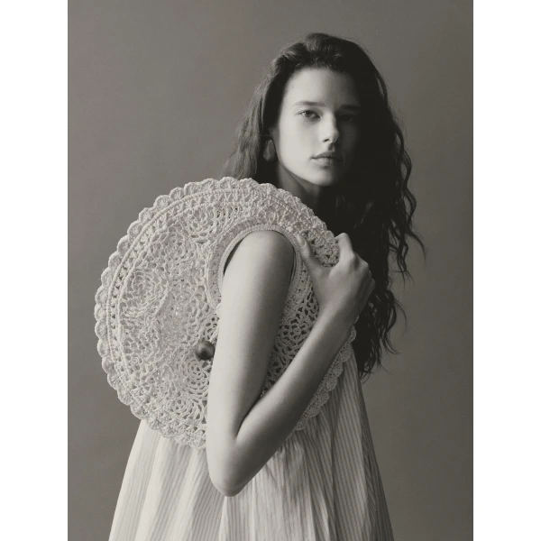 JACQUEMUS The Spiaggia Small Round Bag, view 8