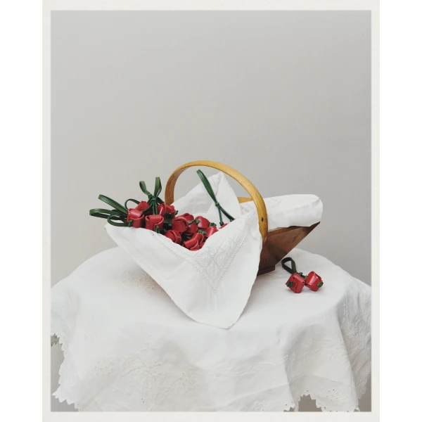 JACQUEMUS The cherries, view 4