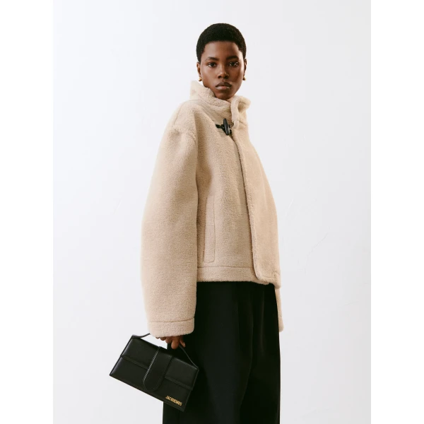 JACQUEMUS The large Bambino, view 5