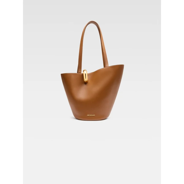 JACQUEMUS The medium Bambola, view 7