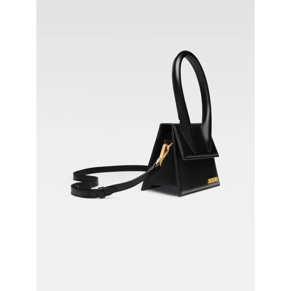 JACQUEMUS The medium Chiquito, view 2