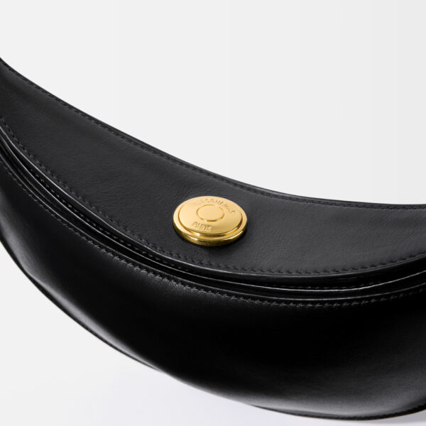 Jacquemus The small Ovalo - Jacquemus Shoulder & Crossbody Bags - Le Chiquito Style - Shop at Coveti