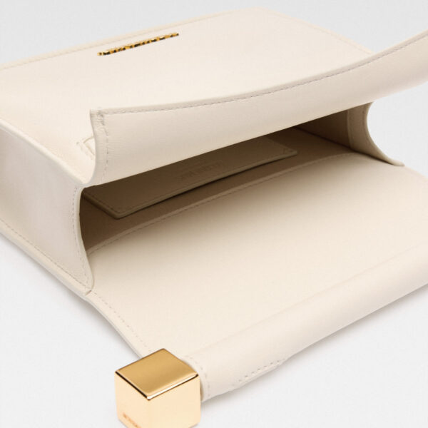Jacquemus The small Rond Carré clutch - Jacquemus Clutch Bags - Le Chiquito Style - Shop at Coveti