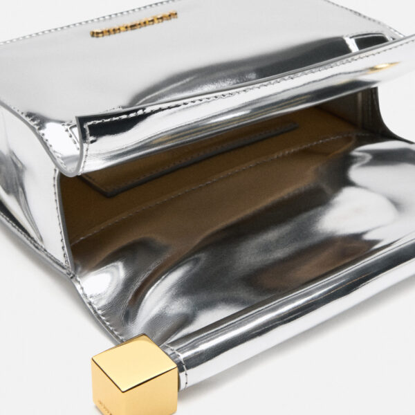 Jacquemus The small Rond Carré clutch - Jacquemus Clutch Bags - Le Chiquito Style - Shop at Coveti