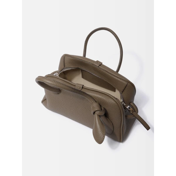 JACQUEMUS The small Turismo, view 5