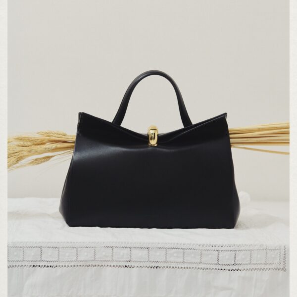 Jacquemus The small Valérie - Jacquemus Mini Bags - Le Chiquito Style - Shop at Coveti