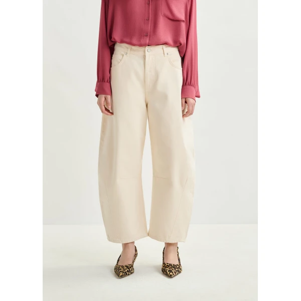 Essentiel Antwerp Off-white cotton cropped barrel-leg jeans, view 3