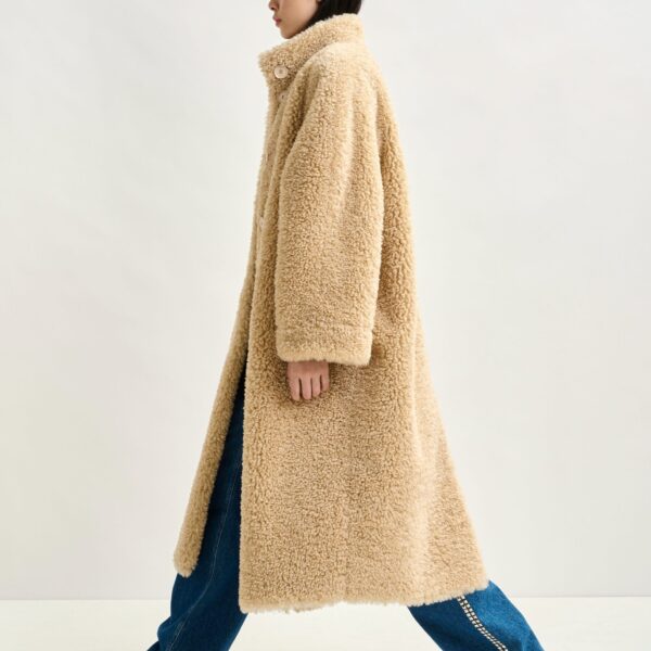 Essentiel Antwerp Off-white oversized faux shearling coat with stand-up collar - Essentiel Antwerp Coats - Colorful Belgian Design - Shop at Coveti