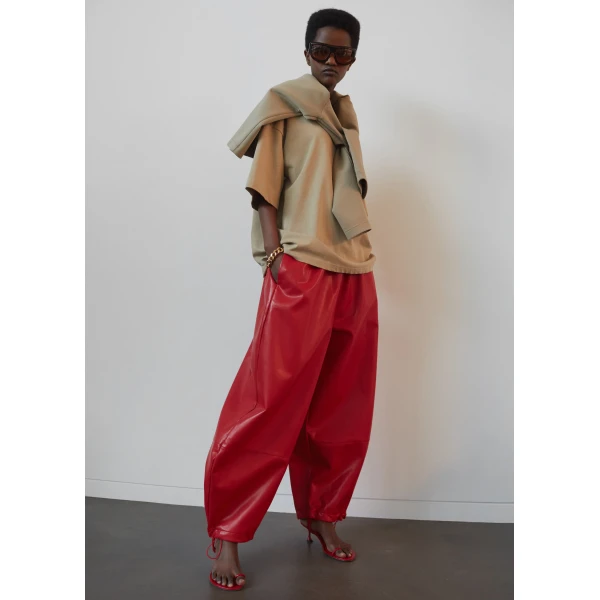 The Frankie Shop Briar Faux Leather Balloon Pants – Red, view 3