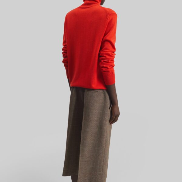 The Frankie Shop Eve Thin Turtleneck Sweater - Red - Oversized Minimalist Knitwear in Red - Shop at Coveti