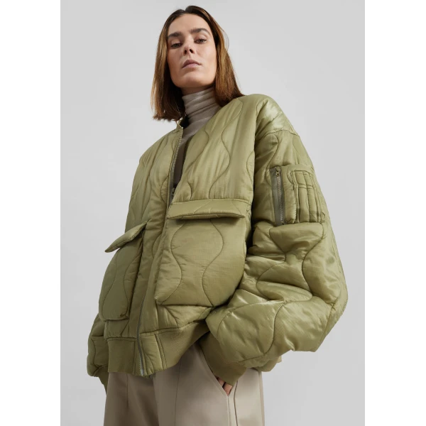 The Frankie Shop Halsey Quilted Bomber Jacket – Moss Green, view 2