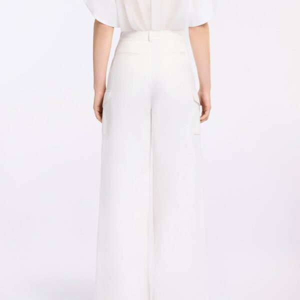 2% Elastane – Luxury Designer Fashion at Coveti.