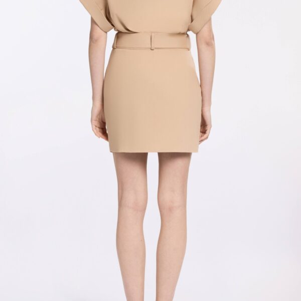 2% Elastane – Luxury Designer Fashion at Coveti.