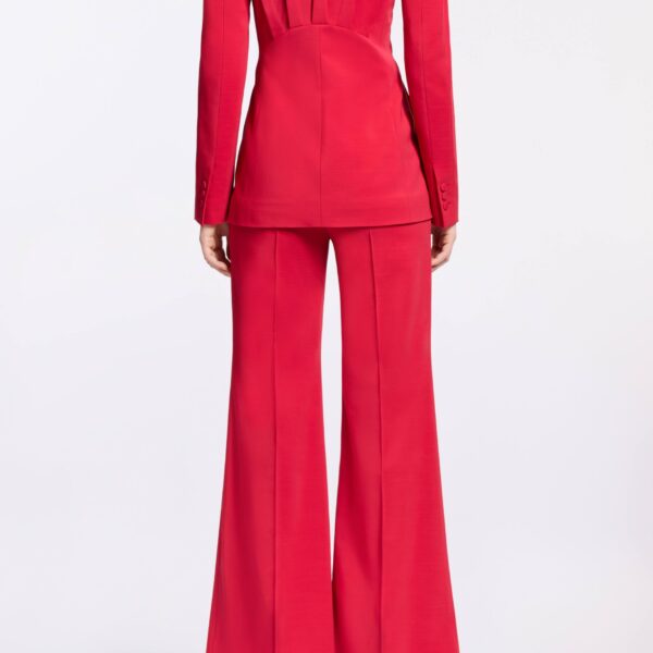 2% Elastane – Luxury Designer Fashion at Coveti.
