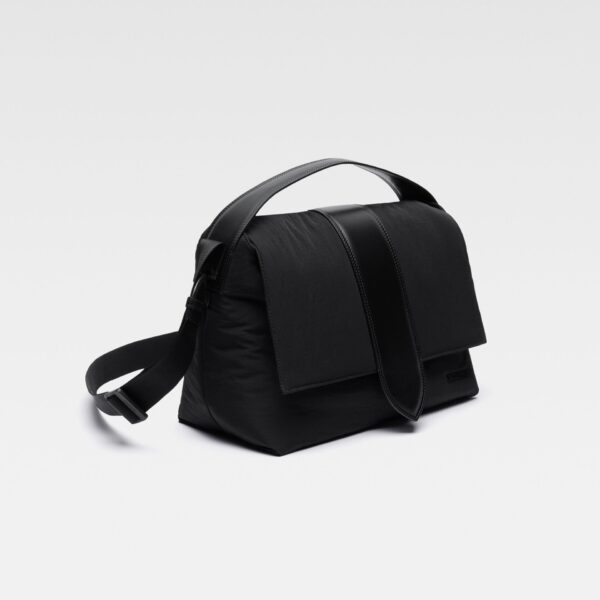 Jacquemus The Bambino messenger bag - Jacquemus Mini Bags - Le Chiquito Style - Shop at Coveti