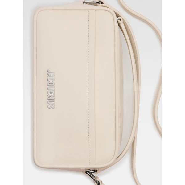 JACQUEMUS The Baneto Leather camera bag., view 4