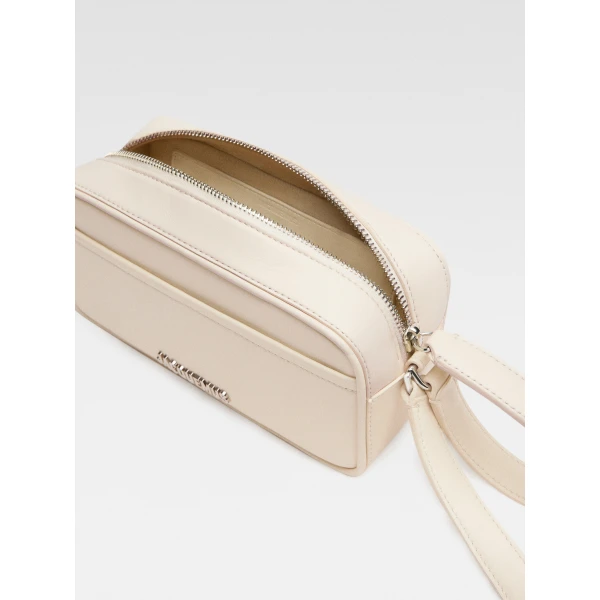JACQUEMUS The Baneto Leather camera bag., view 5