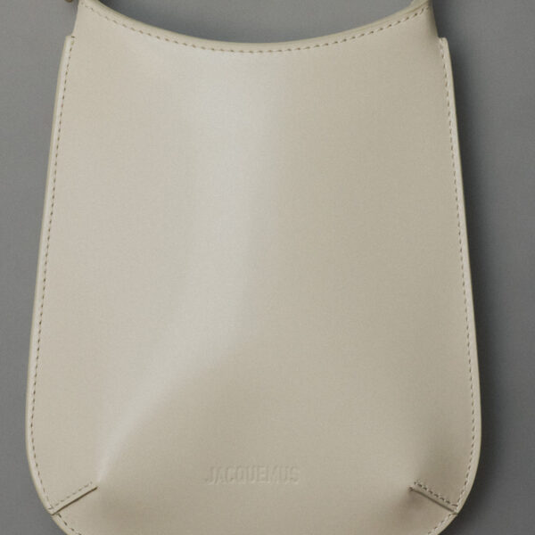 Jacquemus The Bisou phone pouch - Jacquemus Shoulder & Crossbody Bags - Le Chiquito Style - Shop at Coveti