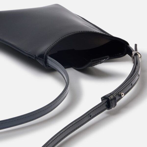 Jacquemus The Bisou phone pouch - Jacquemus Shoulder & Crossbody Bags - Le Chiquito Style - Shop at Coveti