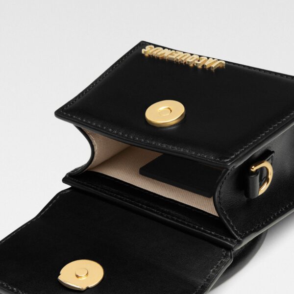 Jacquemus The Chiquito - Jacquemus Mini Bags - Le Chiquito Style - Shop at Coveti