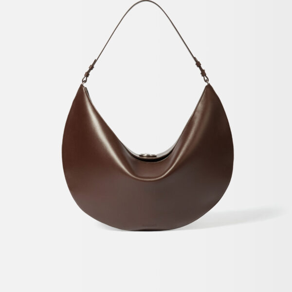 Jacquemus The Ovalo bag - Jacquemus Totes & Top-Handle Bags - Le Chiquito Style - Shop at Coveti