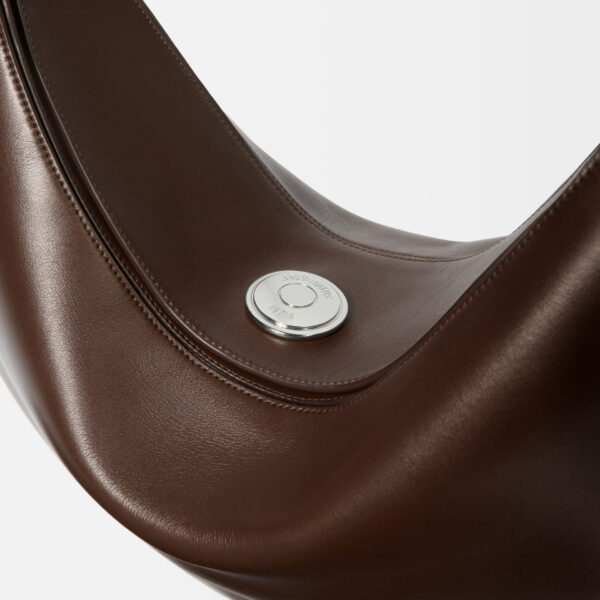 Jacquemus The Ovalo bag - Jacquemus Totes & Top-Handle Bags - Le Chiquito Style - Shop at Coveti