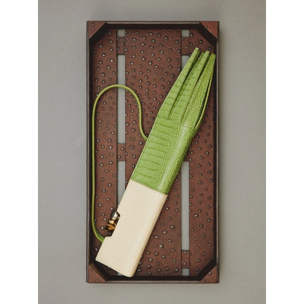 JACQUEMUS The Poireau clutch Leek clasp bag., view 4