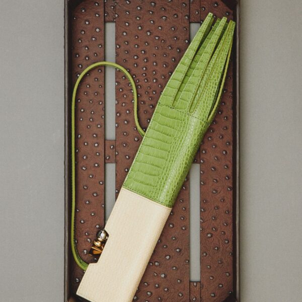 Jacquemus The Poireau clutch - Jacquemus Totes & Top-Handle Bags - Le Chiquito Style - Shop at Coveti
