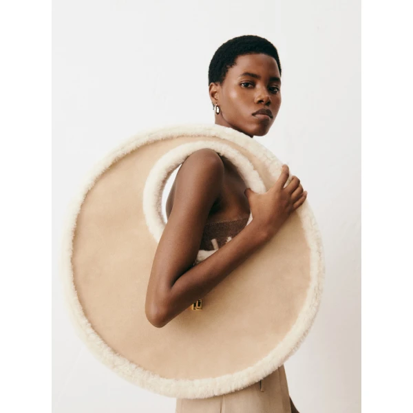 JACQUEMUS The Rond Round basket bag., view 2