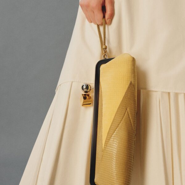 Jacquemus The Salon Maïs clutch - Jacquemus Totes & Top-Handle Bags - Le Chiquito Style - Shop at Coveti