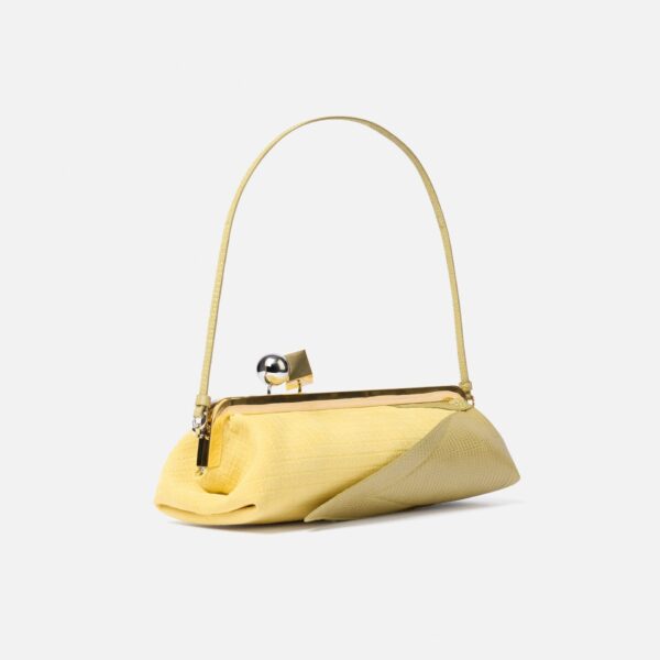 Jacquemus The Salon Maïs clutch - Jacquemus Totes & Top-Handle Bags - Le Chiquito Style - Shop at Coveti