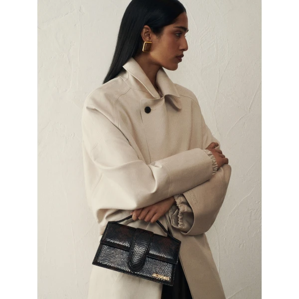 JACQUEMUS The large Bambino Crossbody flap bag., view 4