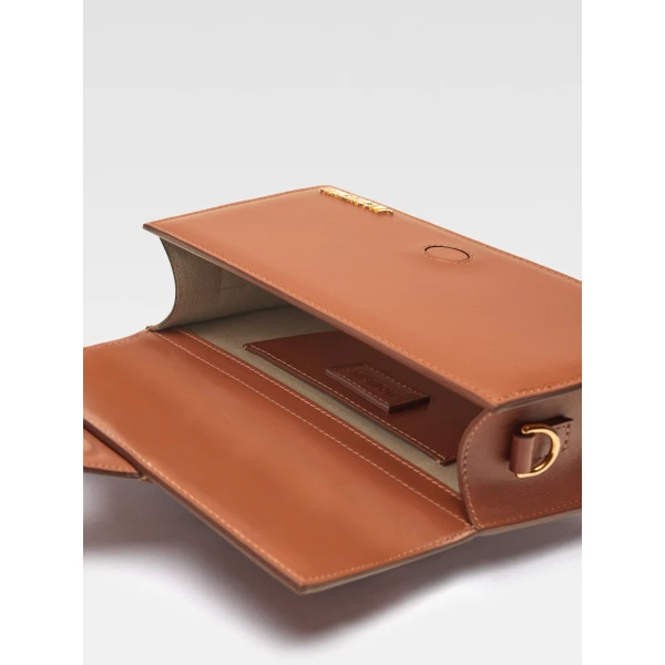 JACQUEMUS The large Bambino Crossbody flap bag, view 5