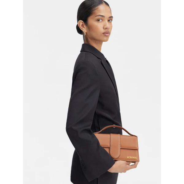 JACQUEMUS The large Bambino Crossbody flap bag, view 6