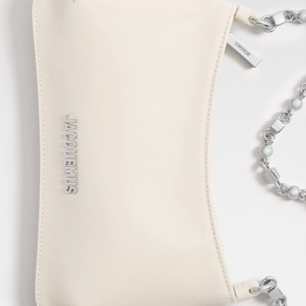 Jacquemus The small Bisou Chaine - Jacquemus Shoulder & Crossbody Bags - Le Chiquito Style - Shop at Coveti