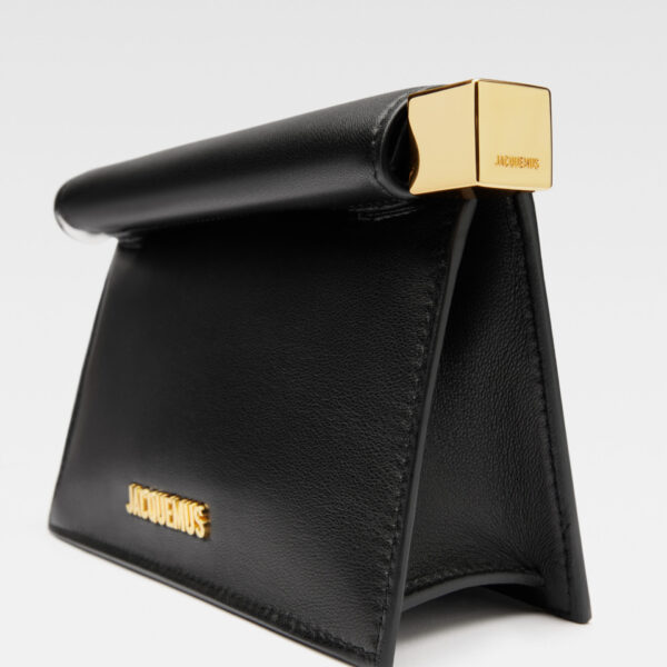 Jacquemus The small Rond Carré clutch - Jacquemus Mini Bags - Le Chiquito Style - Shop at Coveti