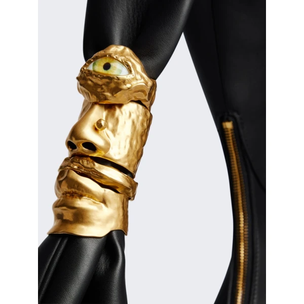 Schiaparelli nose bag