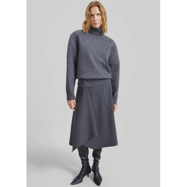 The Frankie Shop Bayel Flared Midi Skirt – Dark Grey, view 5