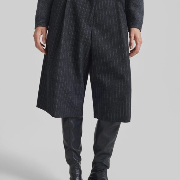 The Frankie Shop Carlow Bermuda Shorts - Charcoal/White Pinstripe - Oversized Minimalist Shorts in White - Shop at Coveti