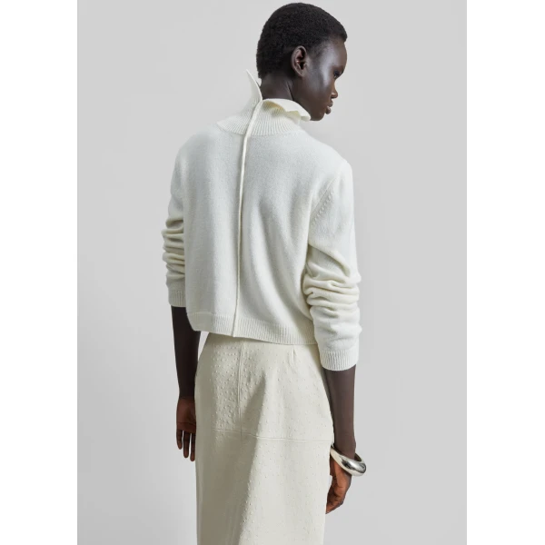 The Frankie Shop Grenaa Wool Turtleneck Sweater – Ivory, view 6