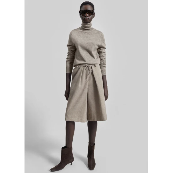 The Frankie Shop Hemavan Bermuda Shorts – Taupe, view 2