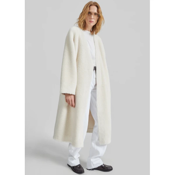 The Frankie Shop Livigno Faux Shearling Coat – Ivory, view 2
