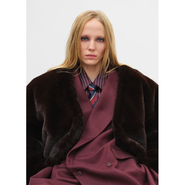 The Frankie Shop Monterey Structured Wool Blazer – Burgundy, view 8