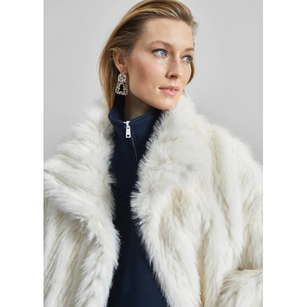 The Frankie Shop Mortisa Faux Fur Belted Short Coat – Off White, view 6